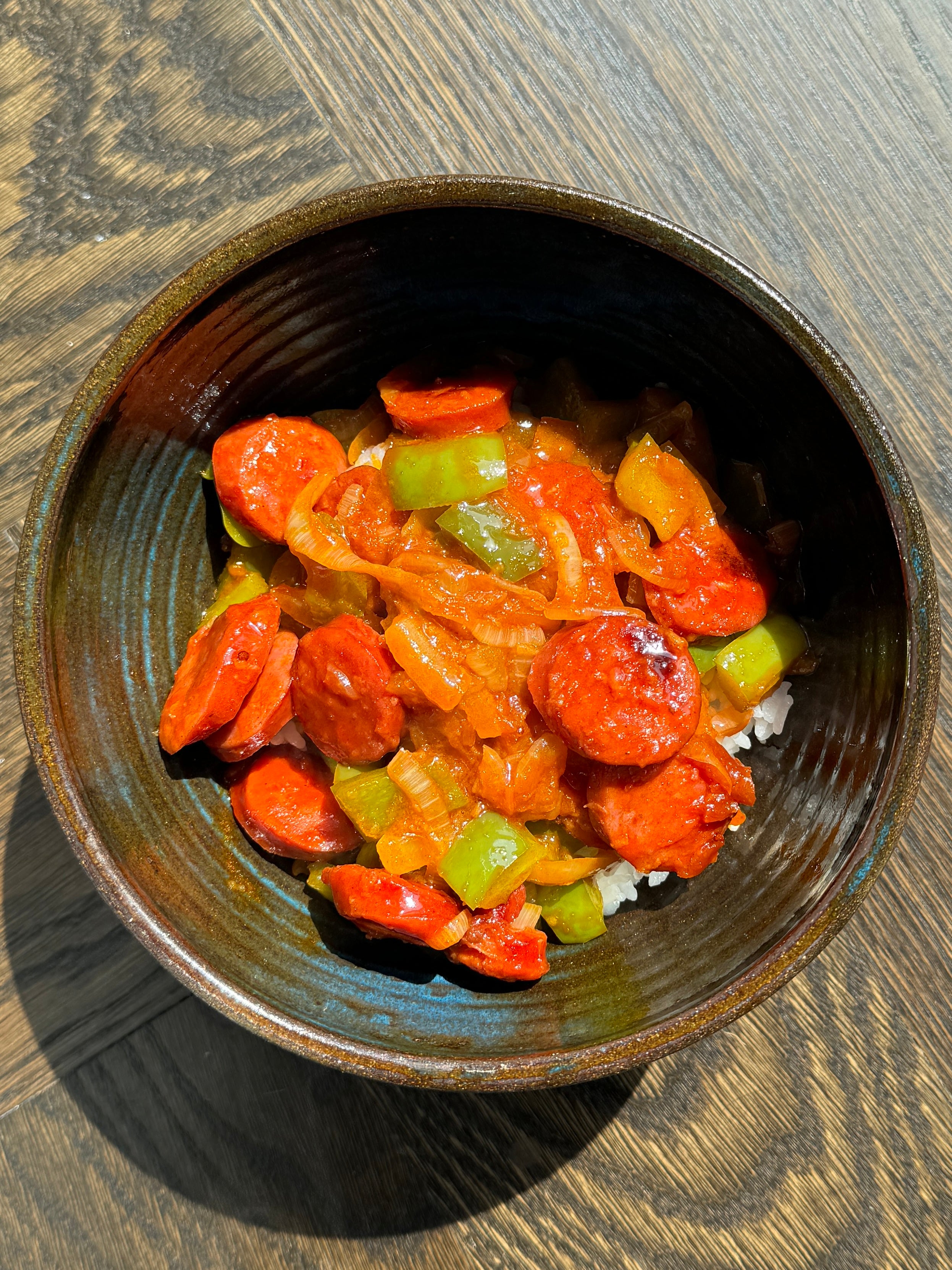 One Pan Kielbasa, Peppers and Onions on Rice – Potluck